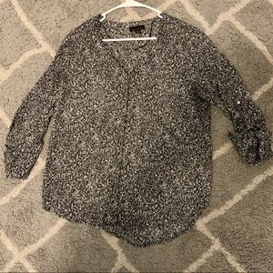 Button down blouse in grey